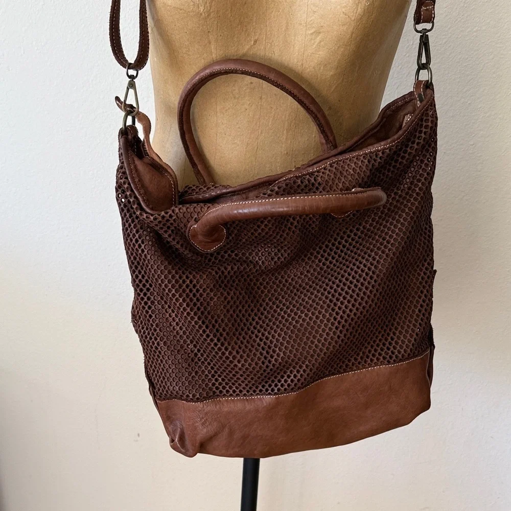 Sundance leather mesh